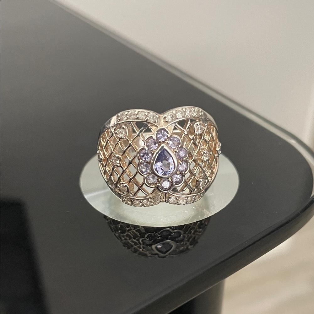 Sterling Silver Women's Ring with Tanzanite Stones